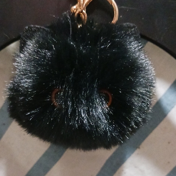 Elegant Black Faux Fur Pom Pom Keychain - Picture 3 of 6